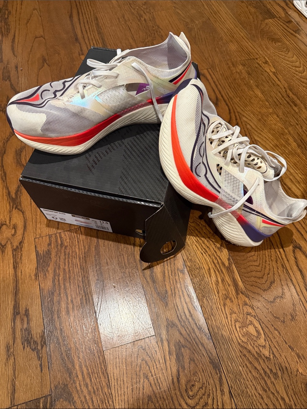 Saucony Endorphine Elite Men's White Red Purple Running Shoes